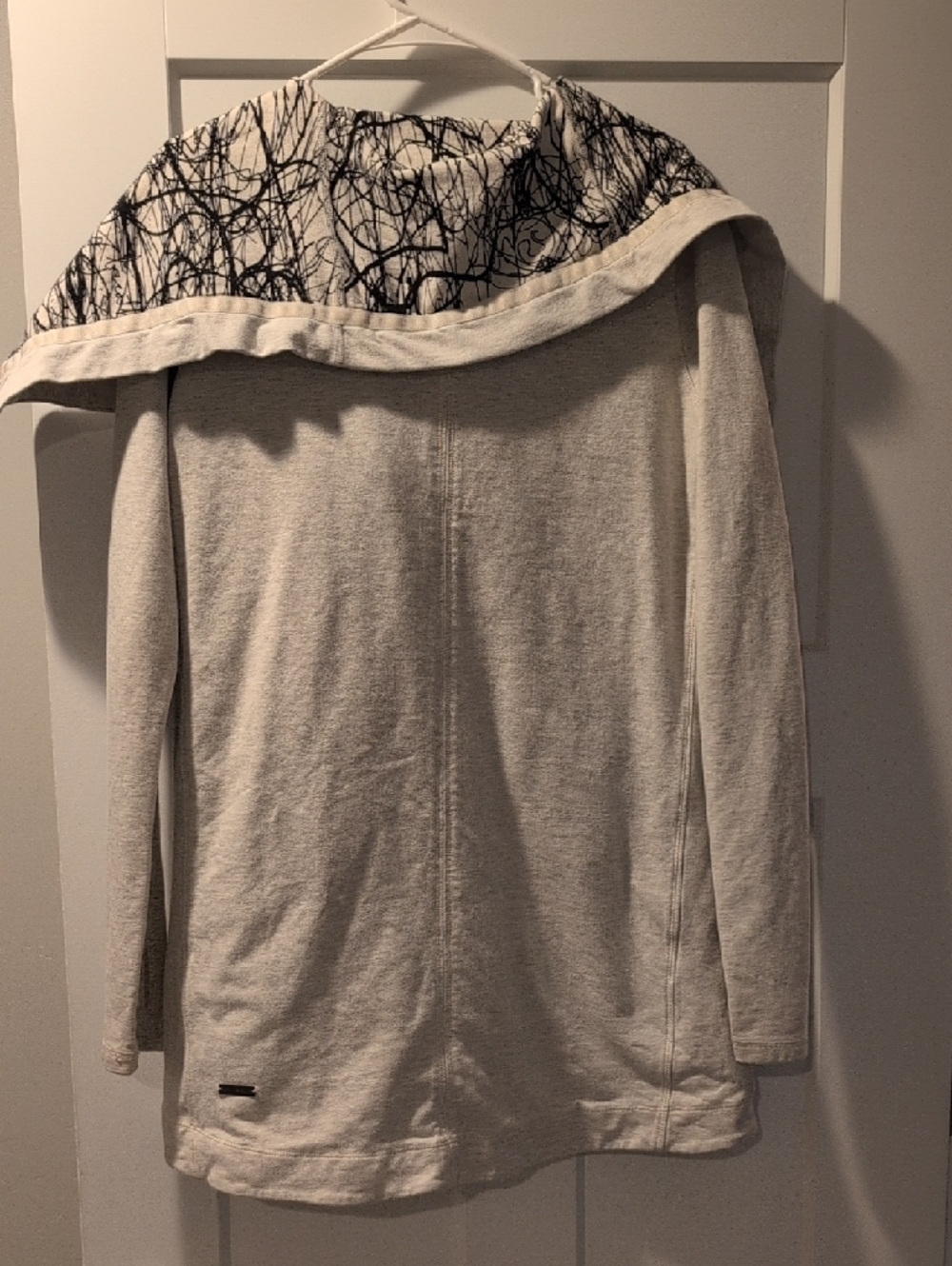 lululemon athletica Cream Knit Sweater with Black Abstract Inside - Picture 3 of 4